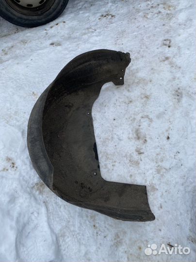 Подкрылок задний левый Ситроен С5 Х7 Седан