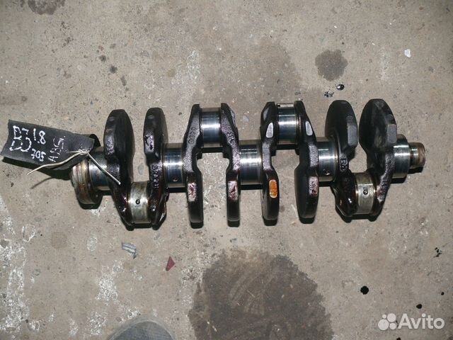 Коленвал Volkswagen Passat B3 1,8 л ABS