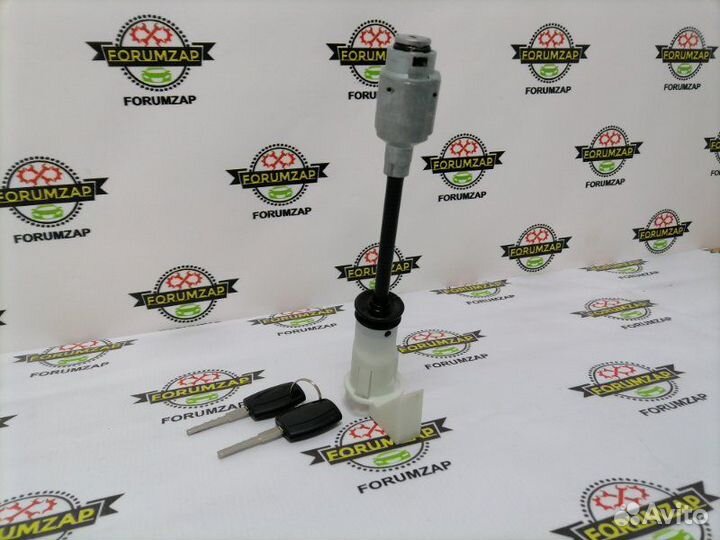 Личинка замка капота Ford Focus 2004-2011