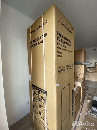 Холодильник Schaub Lorenz