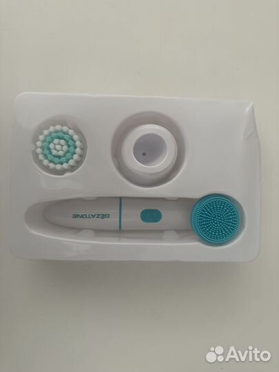 Щетка для очищения лица электрическая