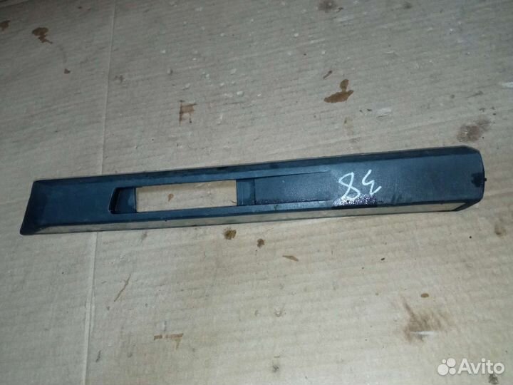 BMW E38 молдинг крыла переднего