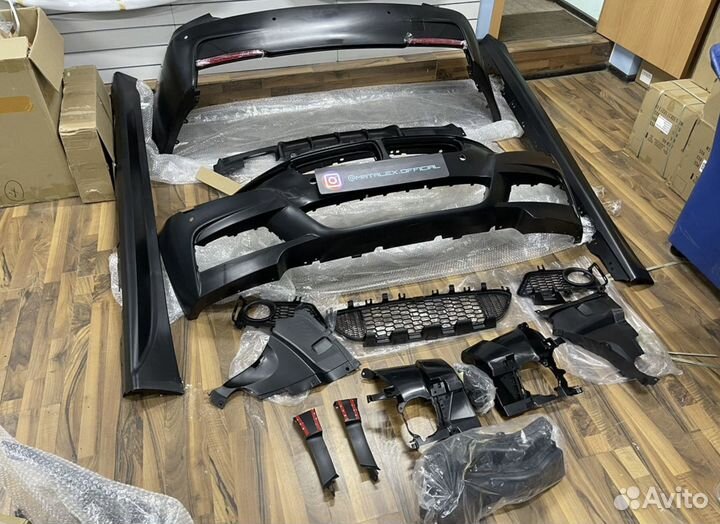 Обвес М пакет BMW F30, бампер перед + пороги