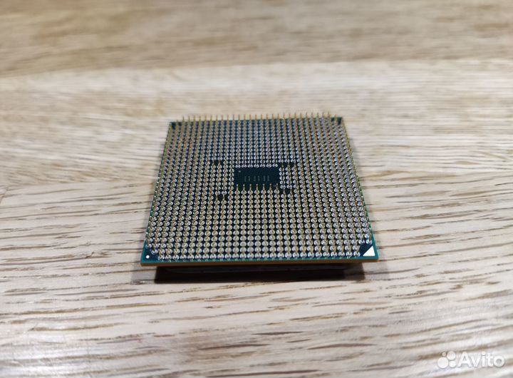Процессор AMD Athlon II X4 740 FM2 4 ядра