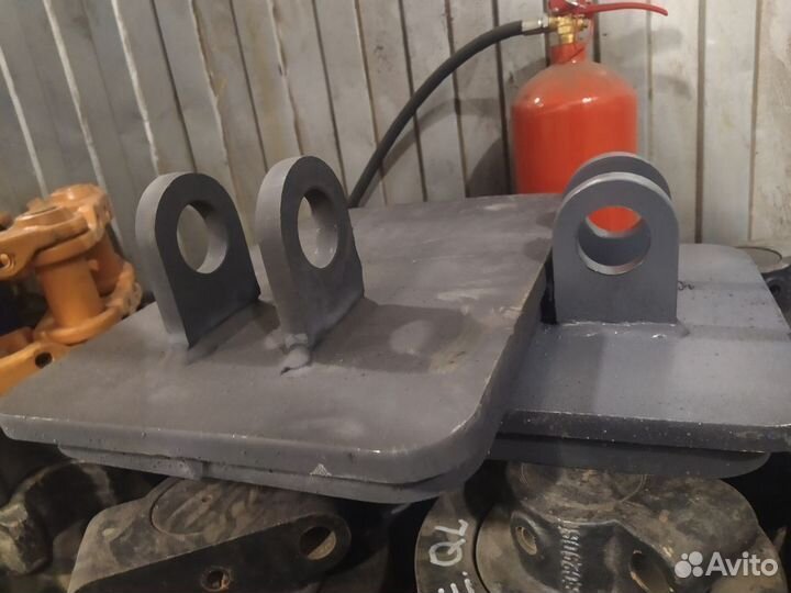 Лапа аутригера Экскаватор погрузчик Volvo BL71