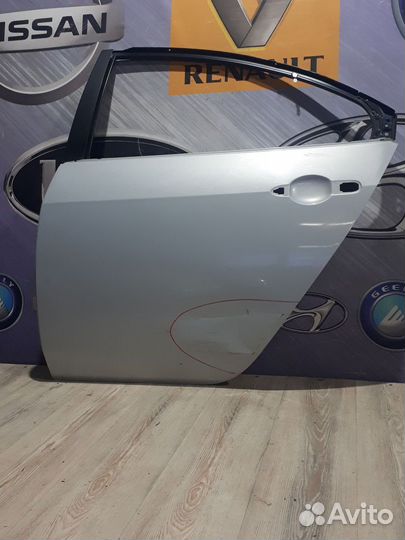 Дверь задняя боковая Nissan primera P12 Лев