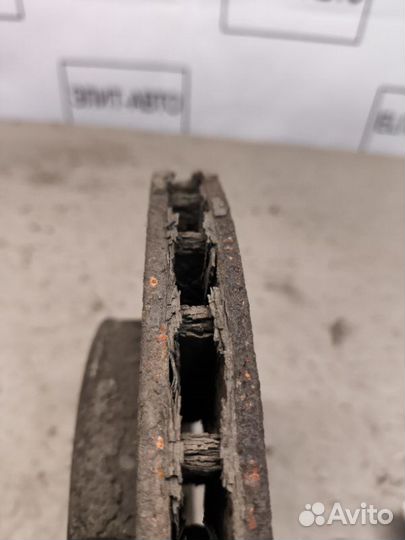 Диск тормозной передний правый Kia Rio 3 1.4 2016