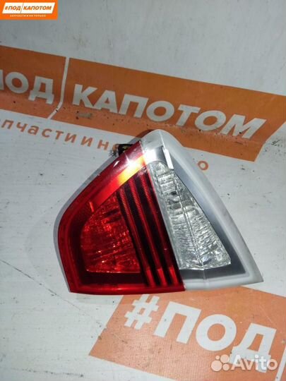 Фонарь крышки багажника правый BMW 3 E90 2005