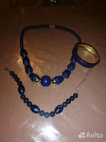 Бусы, браслеты