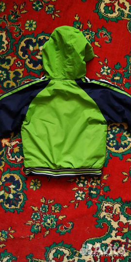 Куртка ветровка