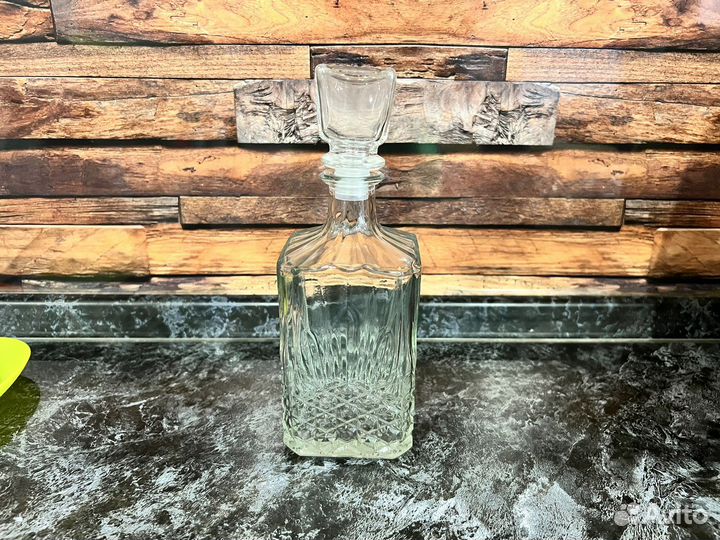 Стеклянные бутылки графины 0,5 л