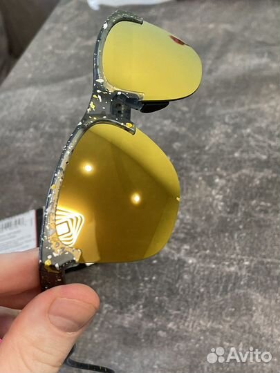 Oakley очки солнцезащитные Frogskins Lite