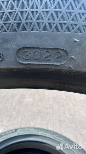 Hankook Winter i'cept iON X IW01A 255/45 R21 106V