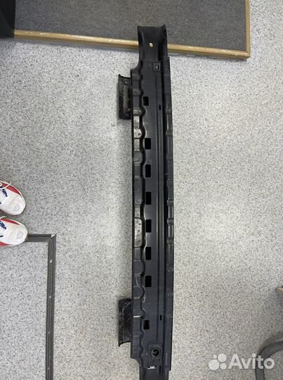 Задний усилитель,поперечина gle coupe c292