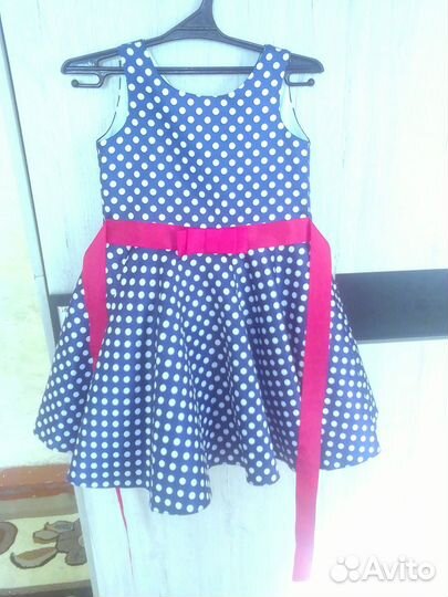 Нарядное платье