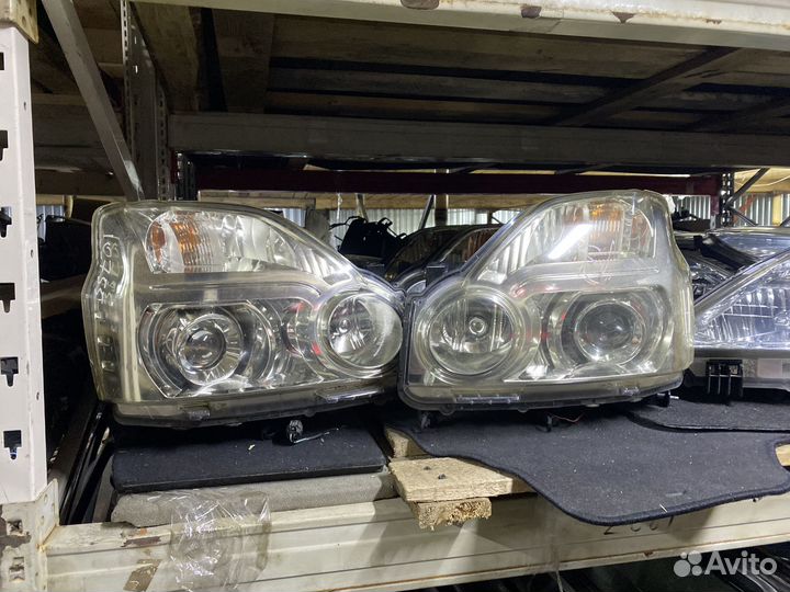 Фара Nissan X-Trail T31 правая левая