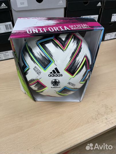 Футбольный мяч Adidas uniforia арт.FH7362