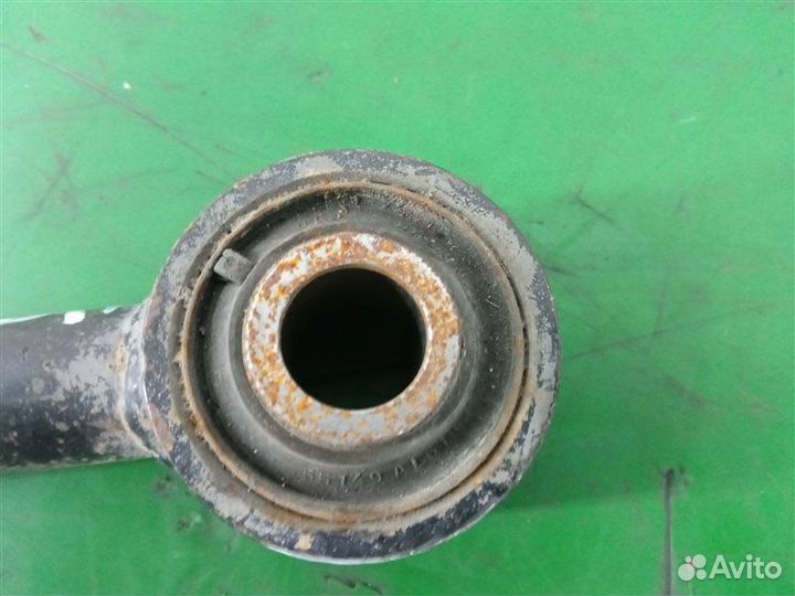 Рычаг подвески задний правый Nissan Fuga GY50