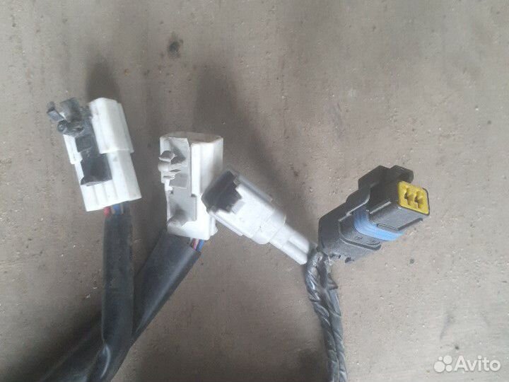 Проводка крышки багажника Nissan Pathfinder