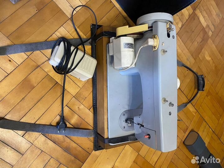 Швейная машинка Подольск 132 СССР