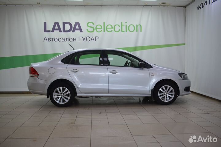 Volkswagen Polo 1.6 AT, 2013, 121 156 км