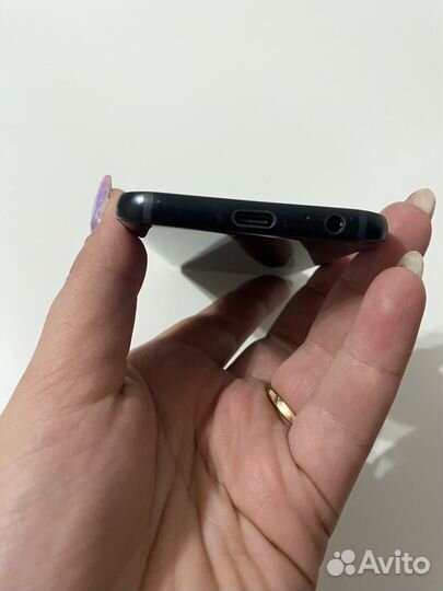Телефон Samsung а3