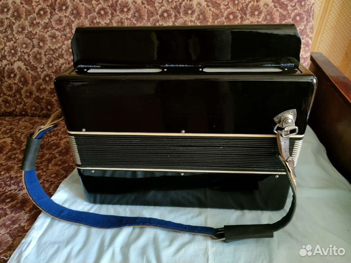 Баян концертный многотембровый