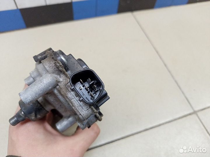 Моторчик стеклоочистителя передний RAV 4 2013