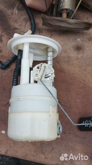 Нисан Жук с 2010г - топливный бензонасос