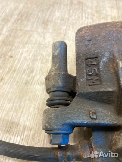 Суппорт задний правый Mitsubishi Lancer 9 CS5W