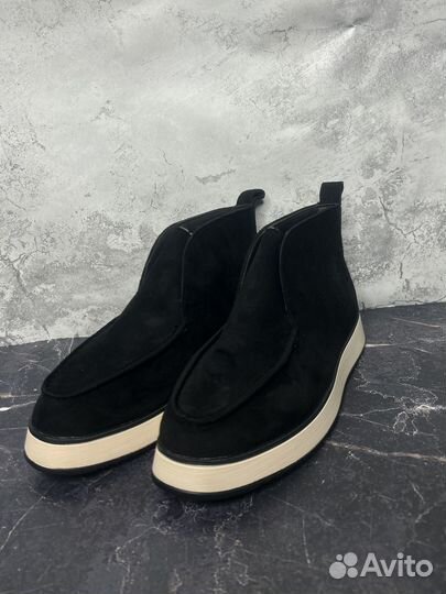 Лоферы зимние женские