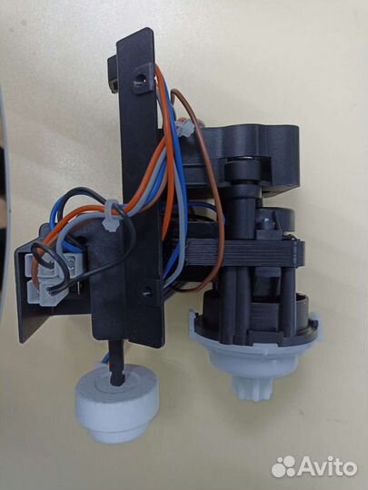 Помпа 42GW200 новая