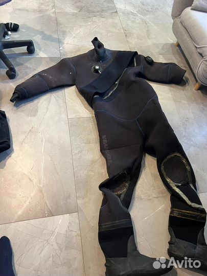 Гидрокостюм