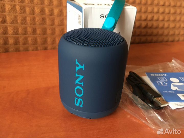 Портативная колонка Sony SRS-XB12