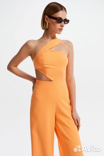 Комбинезон женский вечерний новый 46