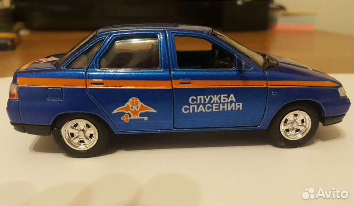 Модель автомобиля LADA 110 масштаб 1/36