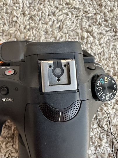 Зкркалтный фотоаппарат Sony Alpha SLT-A58 Kit