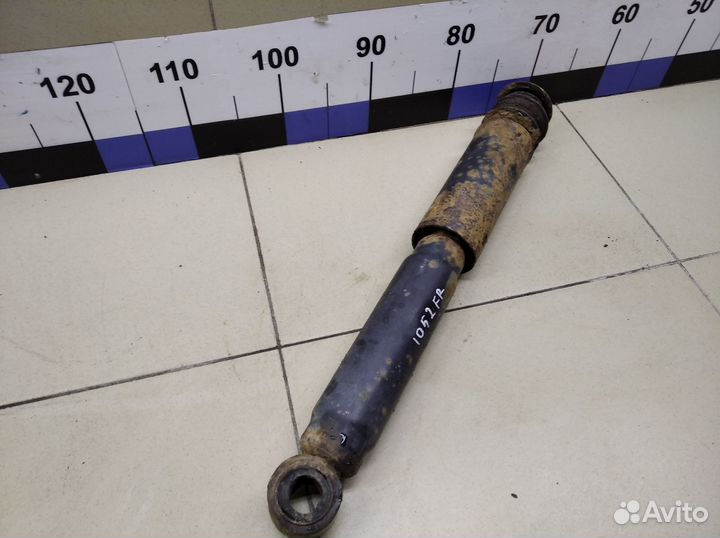 Амортизатор передний правый Land Cruiser (100) 199