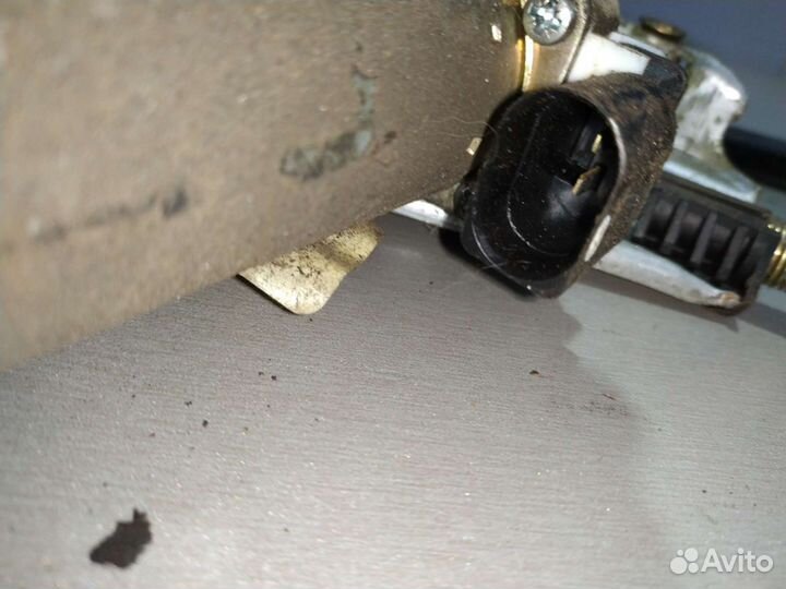 Стеклоподьемник правый передний Форд Фокус 1