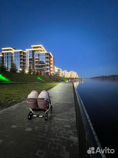 Коляска для двойни