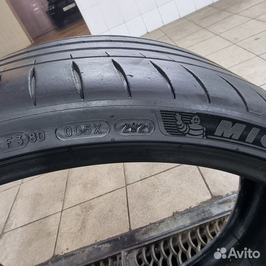 Michelin Pilot Sport 4 S 255/30 R22 95Y