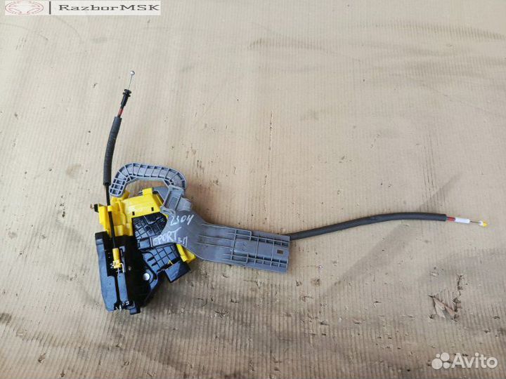 Дверной замок автомобиля Kia Sportage 4 QL