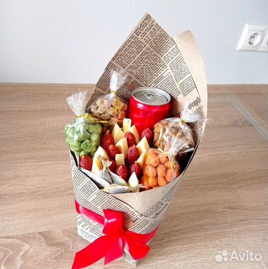 Букет мужской с колбасами, рыбкой