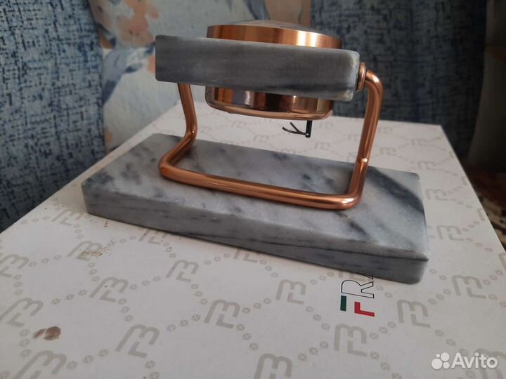 Часы настольные молния СССР