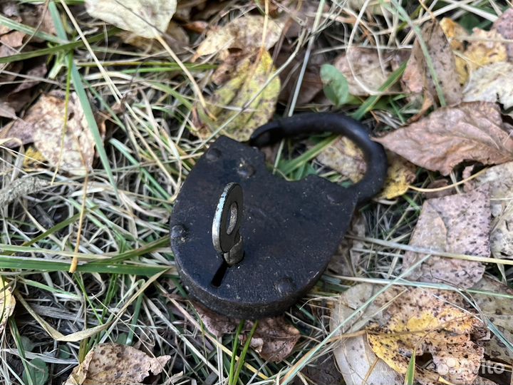 Замок старинный навесной