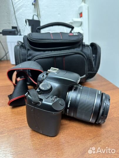 Зеркальный фотоаппарат EOS Canon 1100D
