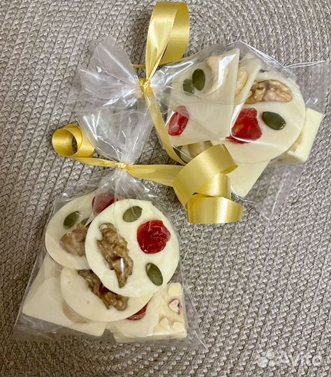 Шоколад, конфеты, медианты ручной работы