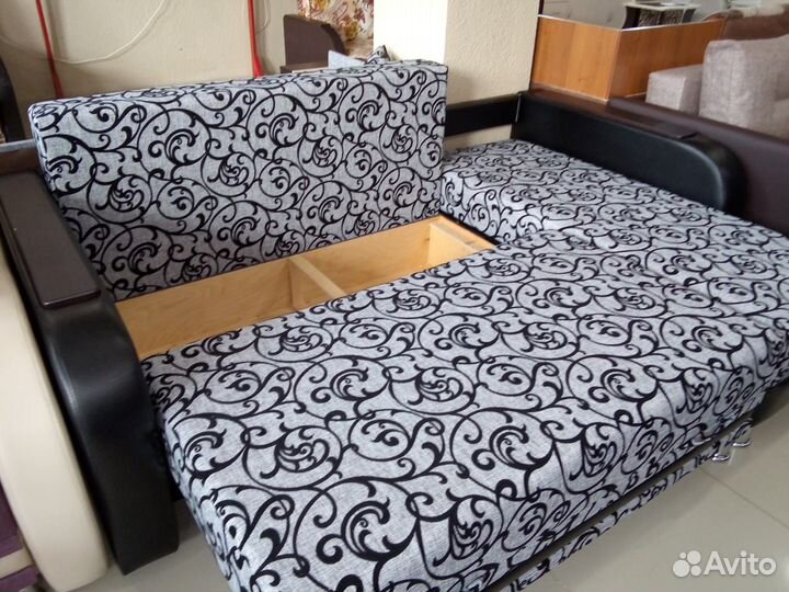 Диван угловой 