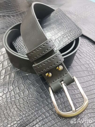 Мужской кожаный ремень