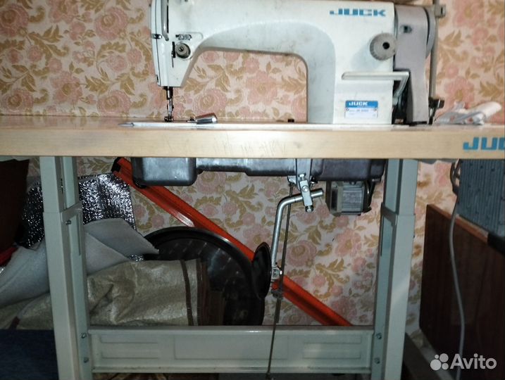 Швейная машина juck
